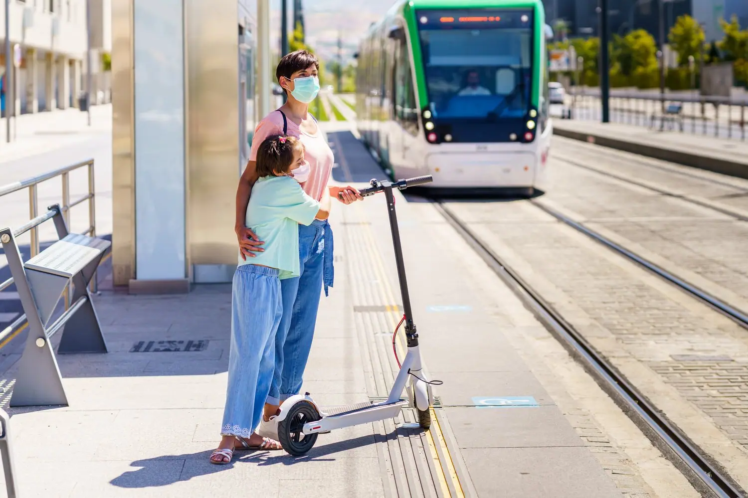 Alternatywne środki transportu: Od hulajnóg po riksze