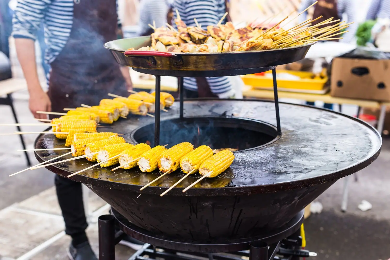 Street food w polskich miastach: Gdzie zjeść i co wybrać