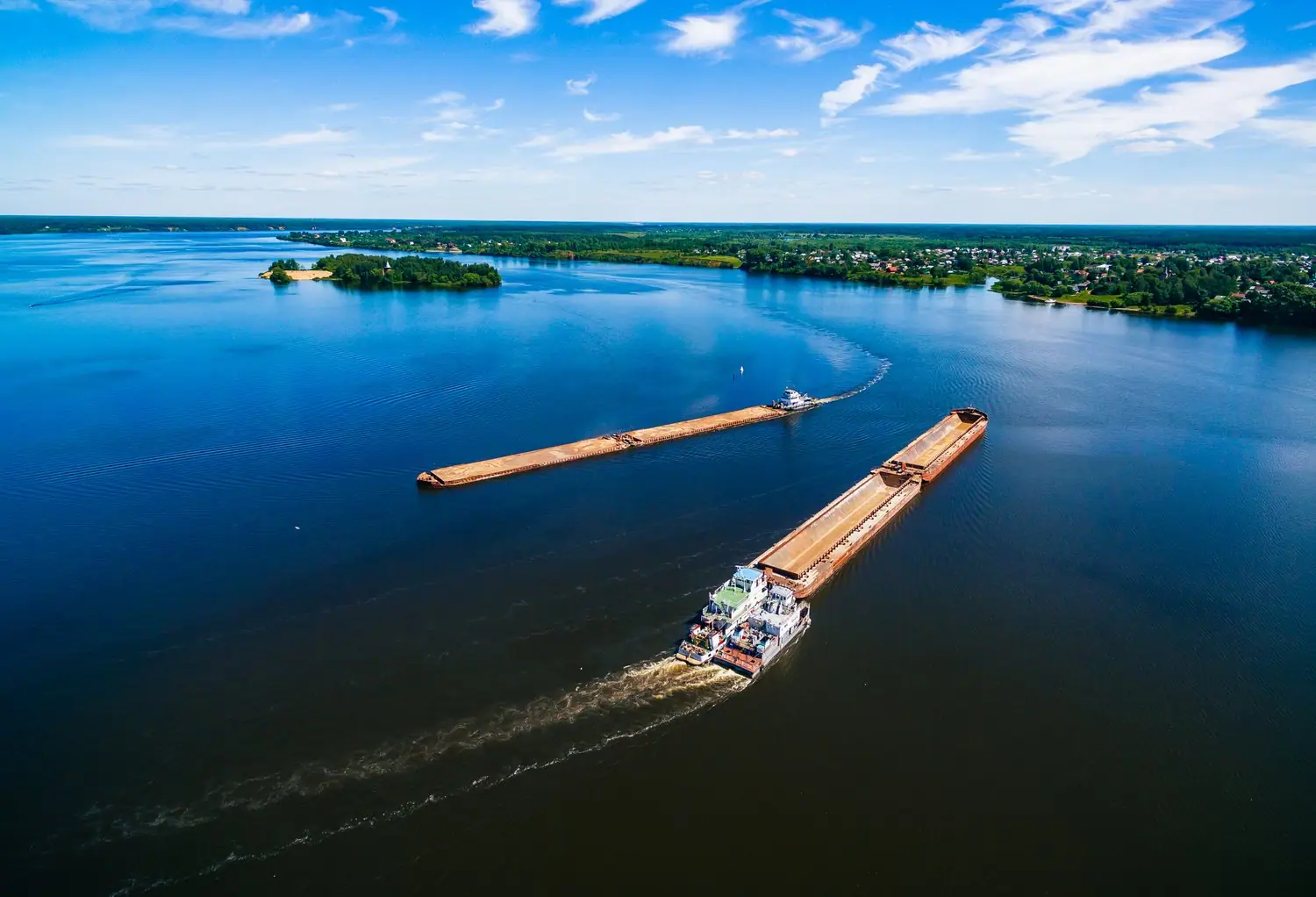 Transport rzeczny w Polsce: Barki i houseboaty